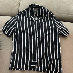H&M button down shirt